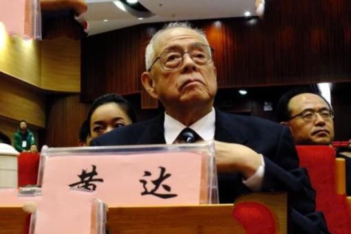 中国十大著名经济学大师，厉以宁上榜，第一是市场经济开拓者