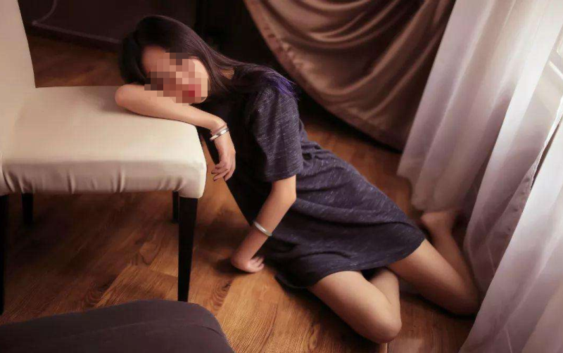 奇闻！已婚女子被三名男子轮奸，丈夫报警竟反被判刑！