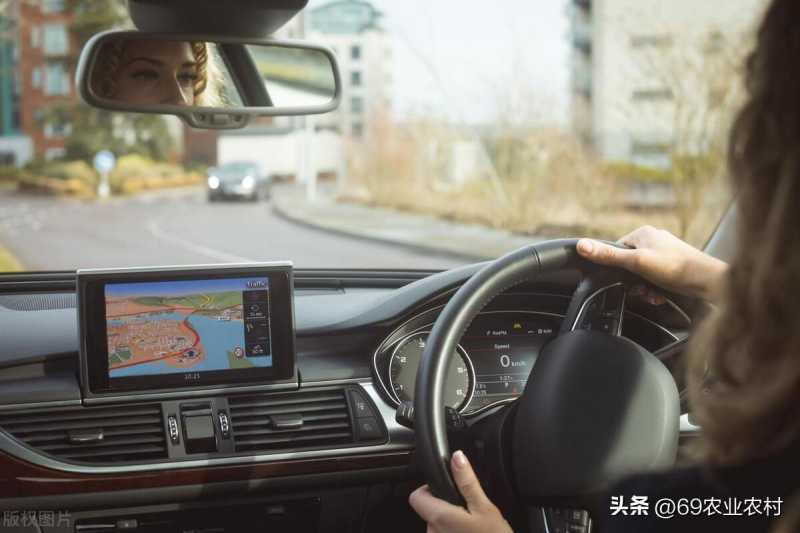 盘点2023年的三个奇闻事件，荒诞到有些难以置信！
